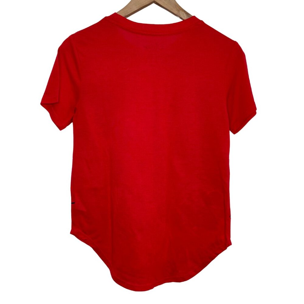 DISNEY | Casual Red Character Mickey, Minnie, & Pluto Classic Tee | Size M - Picture 4 of 7